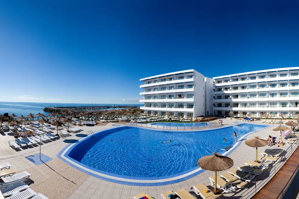 Aguamarina Golf Hotel