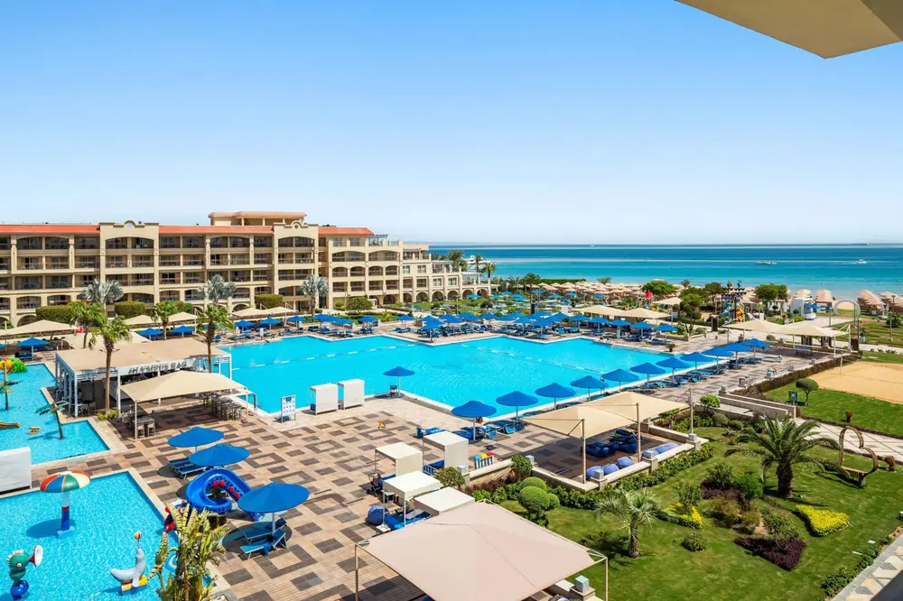 Albatros White Beach