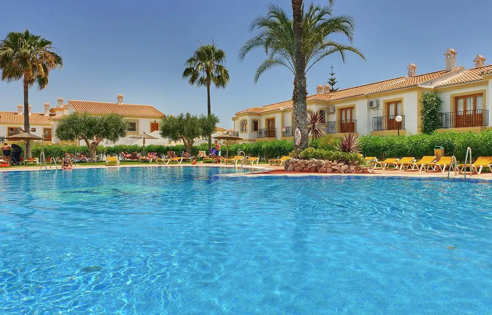 ALEGRIA Infiniti Beach Resort