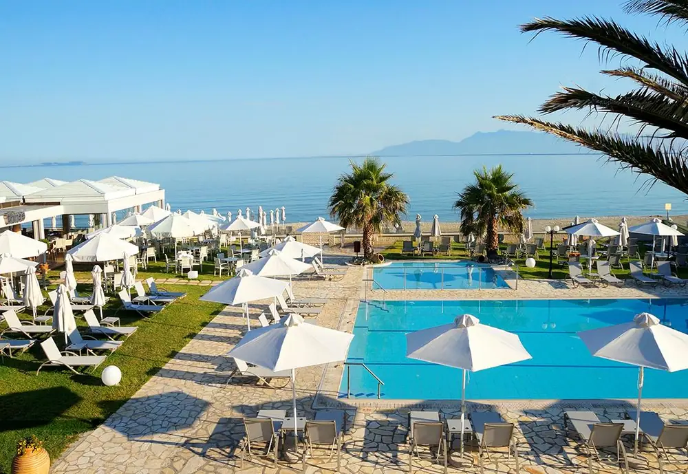 Aparthotel Acharavi Beach