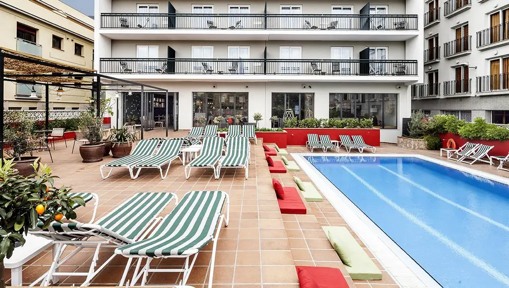 Aqua Hotel Bertran Park