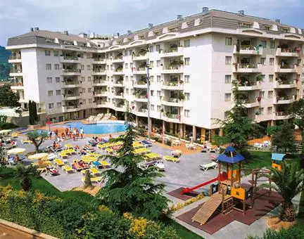 Aquahotel Montagut Suites