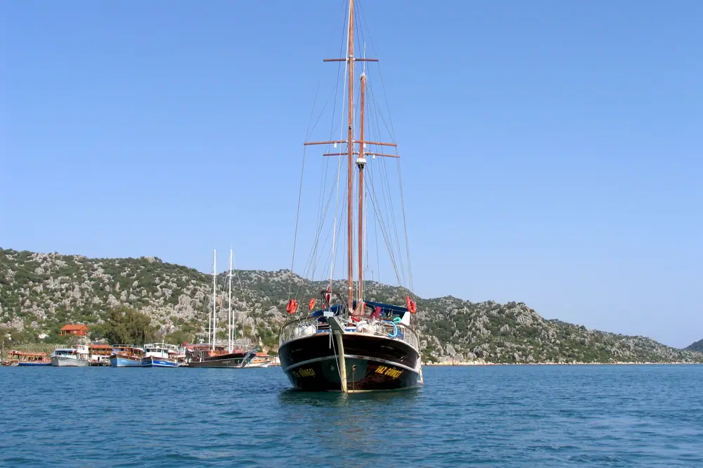 Blue Cruise&Linda Hotel