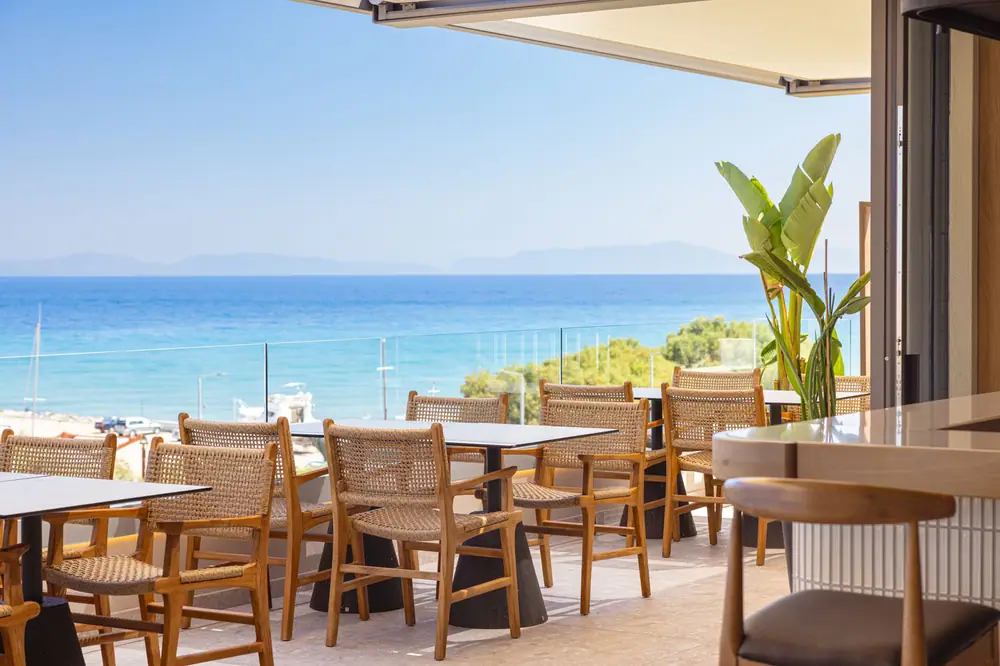 Erato Seaside Hotel