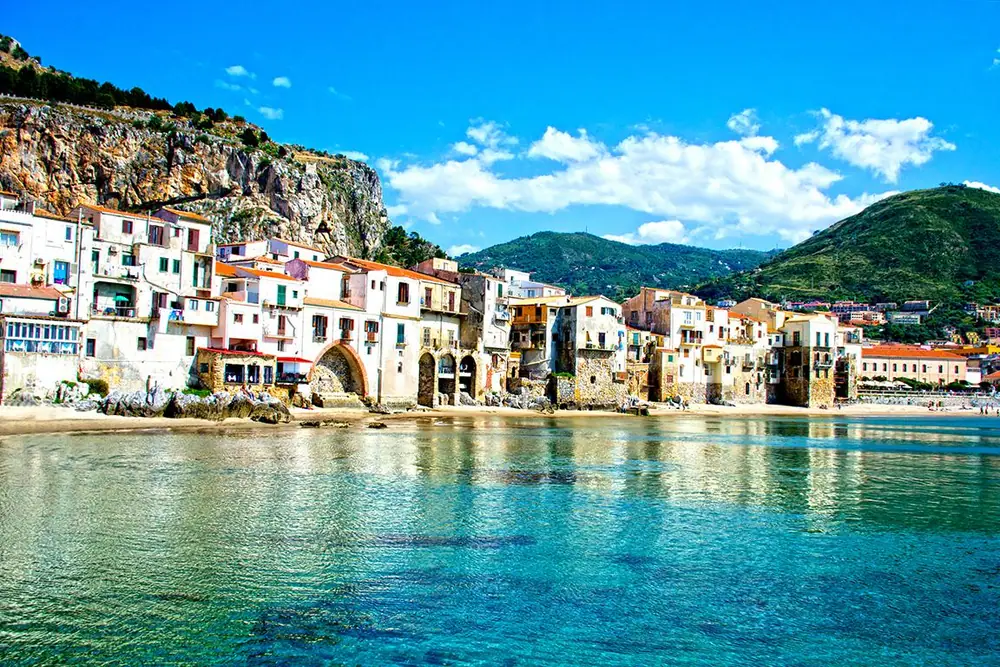 Fly & Drive Charming Sicily Catania – inclusief huurauto
