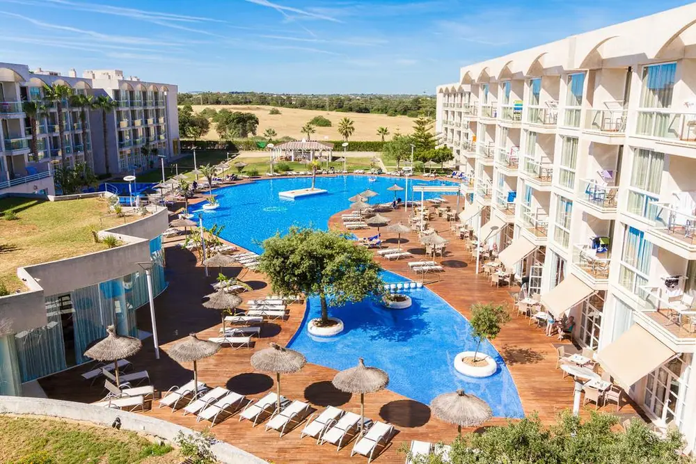 Hotel Eix Alzinar Mar Suites