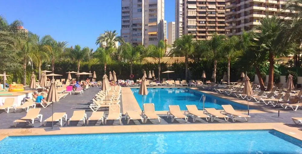 Hotel Flash – adults only