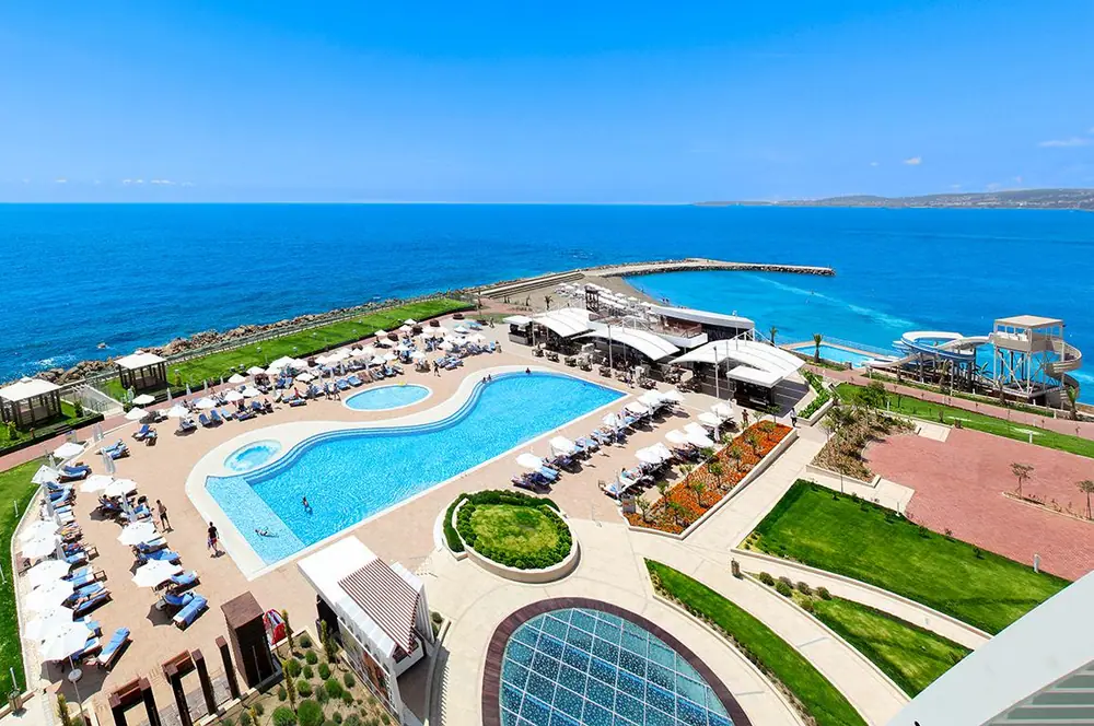 Hotel Gold Island