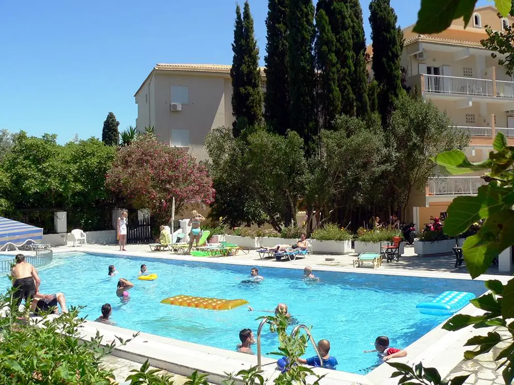 Hotel Ipsos Beach – logies ontbijt