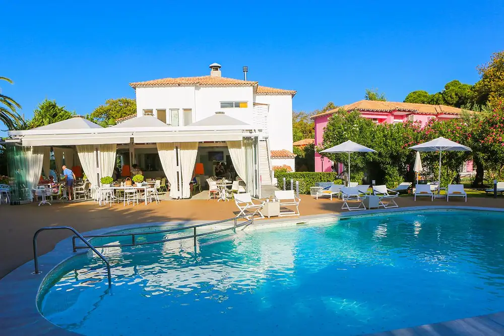 Hotel Mandraki Village