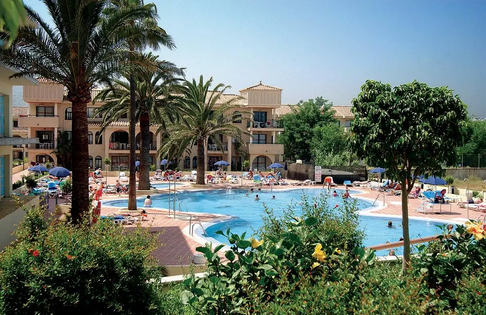 Hotel Puente Real