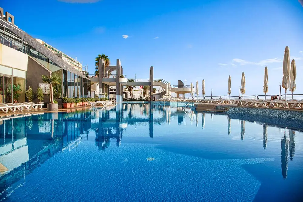Hotel Seashells Resort at Suncrest