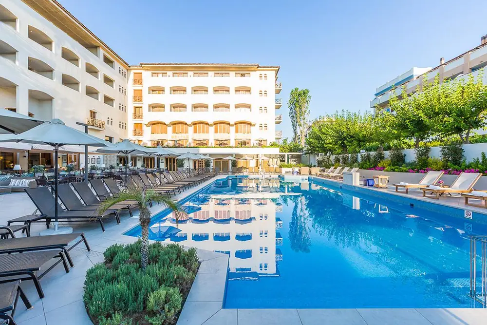 Hotel Theartemis Palace – halfpension