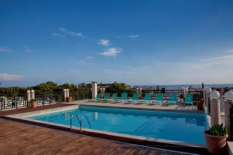 Joan Palace