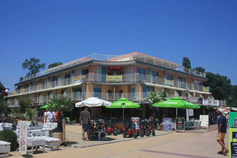 Largo Hotel