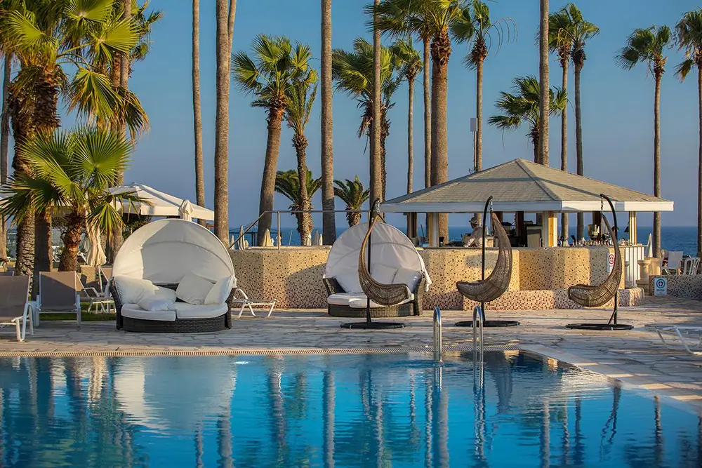 Leonardo Plaza Cypria Maris Beach Hotel & Spa