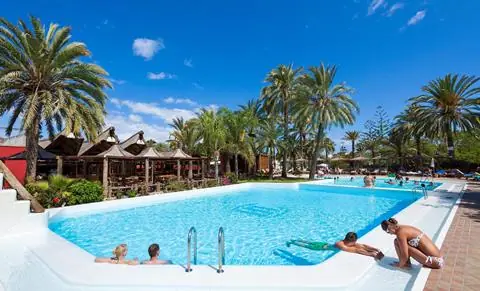 Miraflor Suites