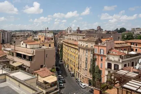 Monti Palace