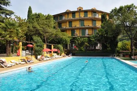Palme Komplex