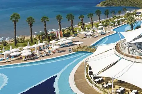 Paloma Pasha Resort