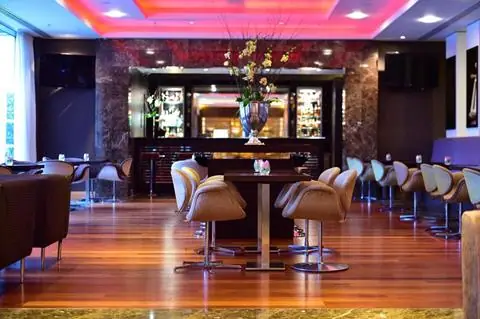 Pestana Chelsea Bridge