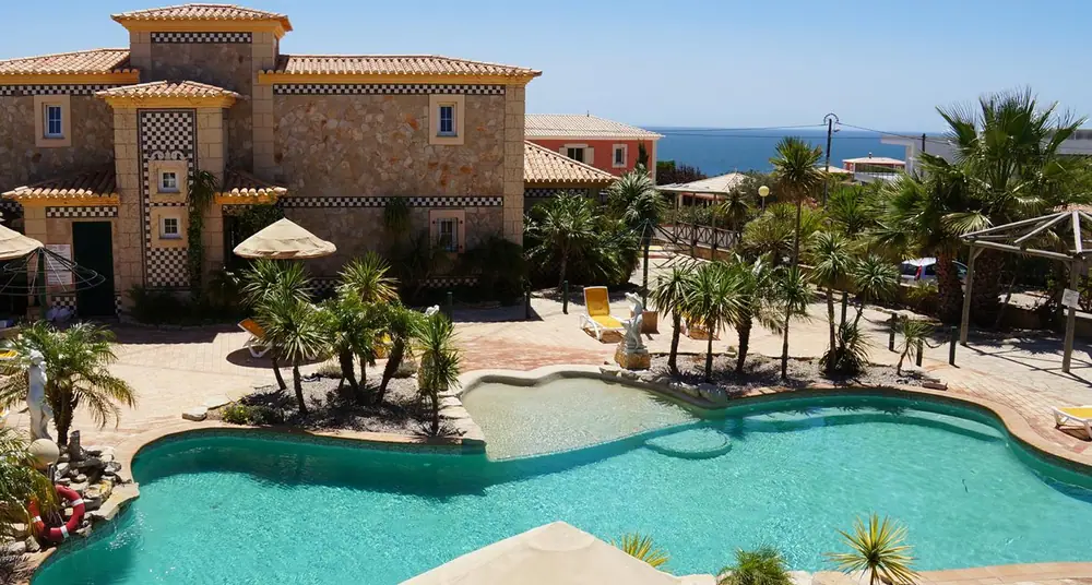 Quinta do Mar da Luz Resort (ontbijt) – inclusief huurauto