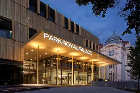 Radisson Blu Park Royal Palace
