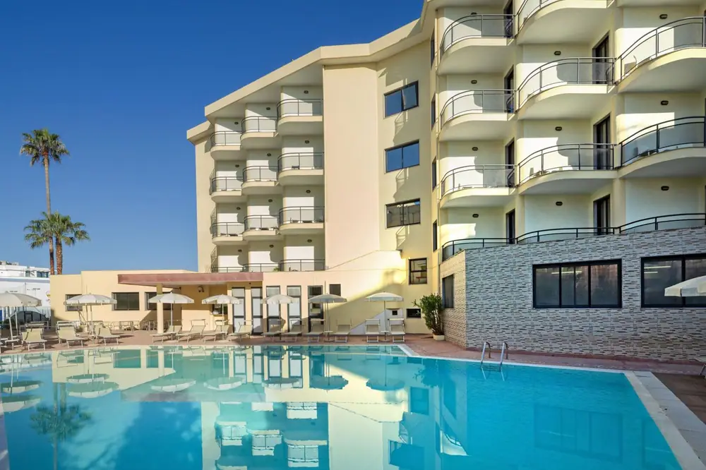 Rina Hotel