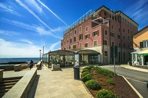 Rotonda Inn