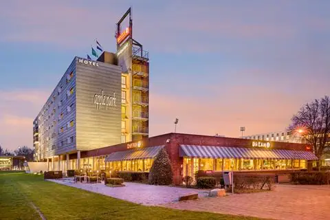 Select Hotel Apple Park – Formule 1