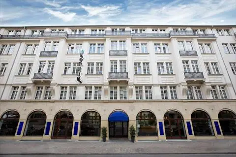Select Hotel Checkpoint Charlie