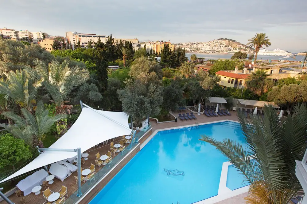 Sentido Marina Suites