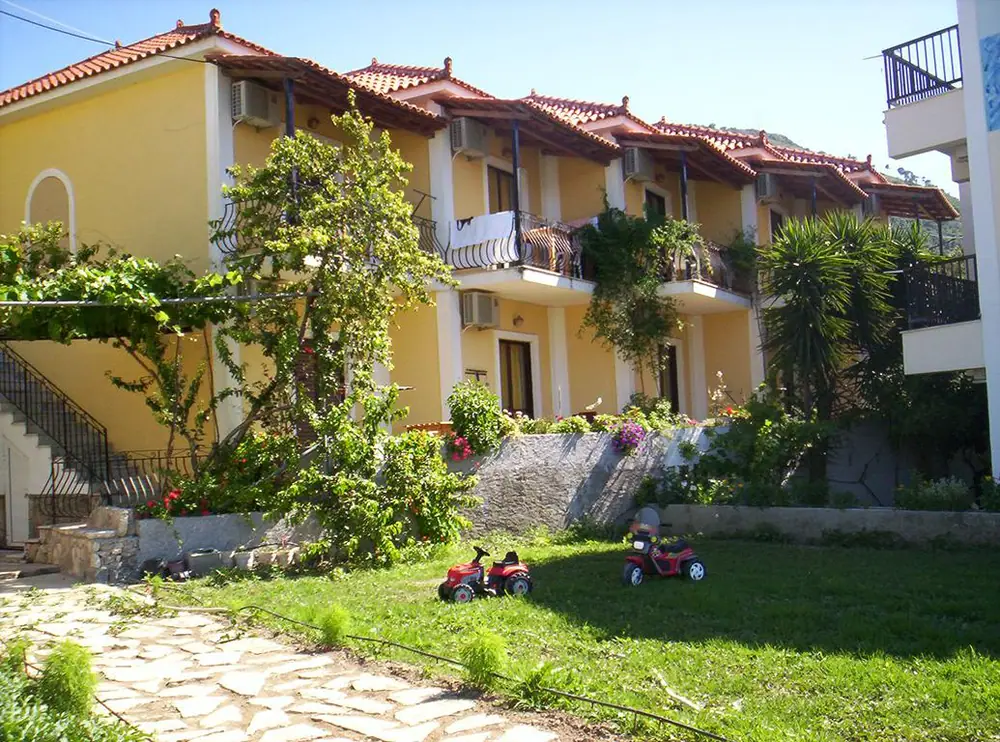 Studio’s Timotheos