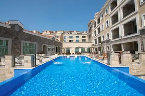 The Chedi Lustica Bay