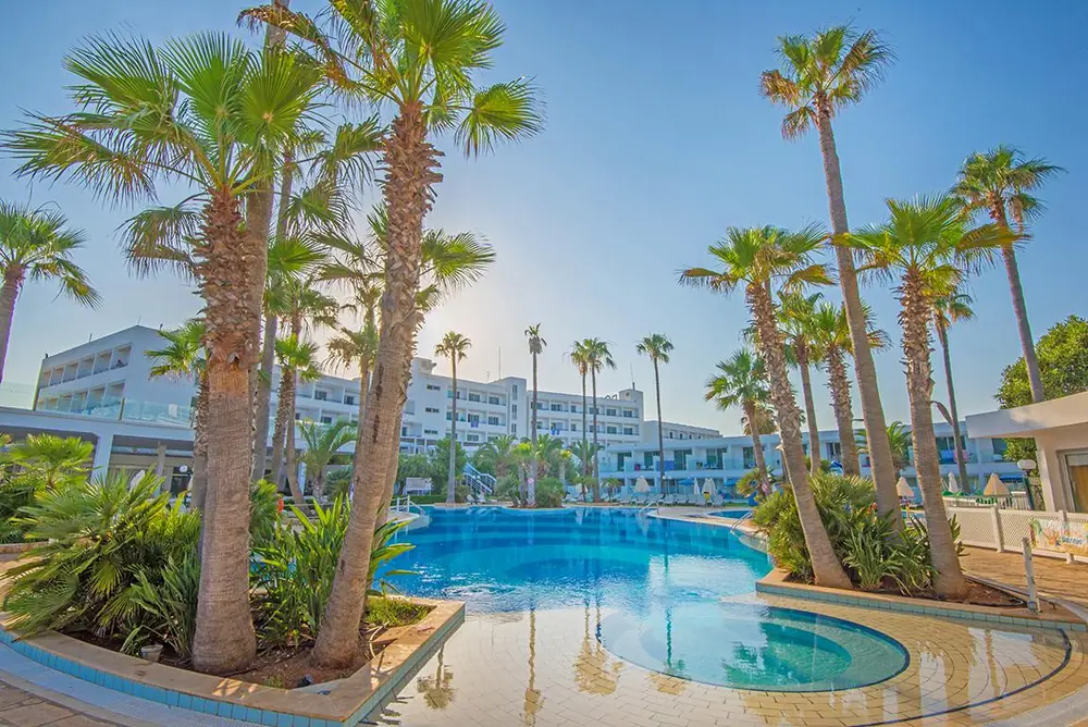 Tsokkos The Dome Beach Hotel & Resort