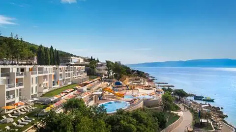 Valamar Girandella Family