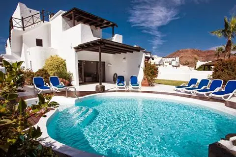Villa’s Kamezi